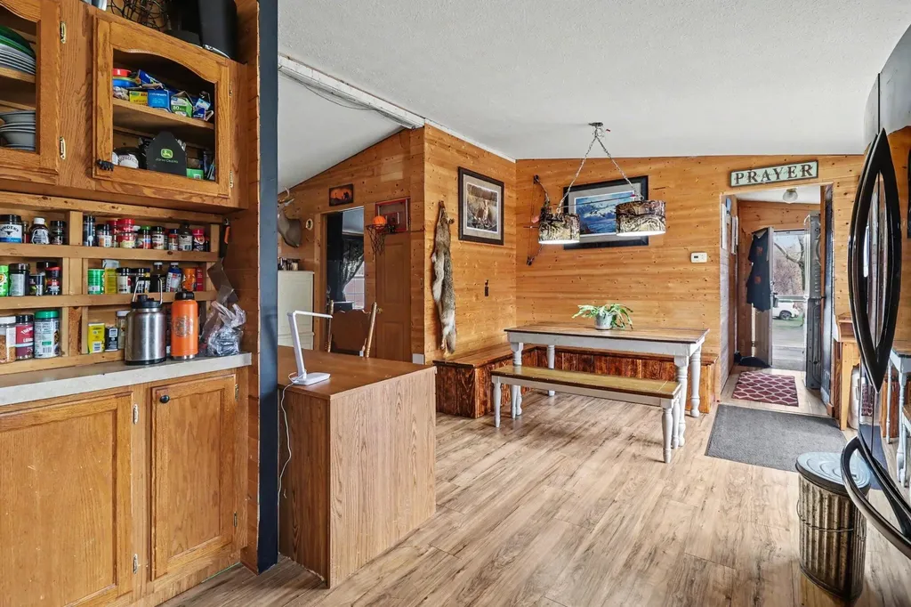 1723 W Warren Road Shelby Township MI 49455