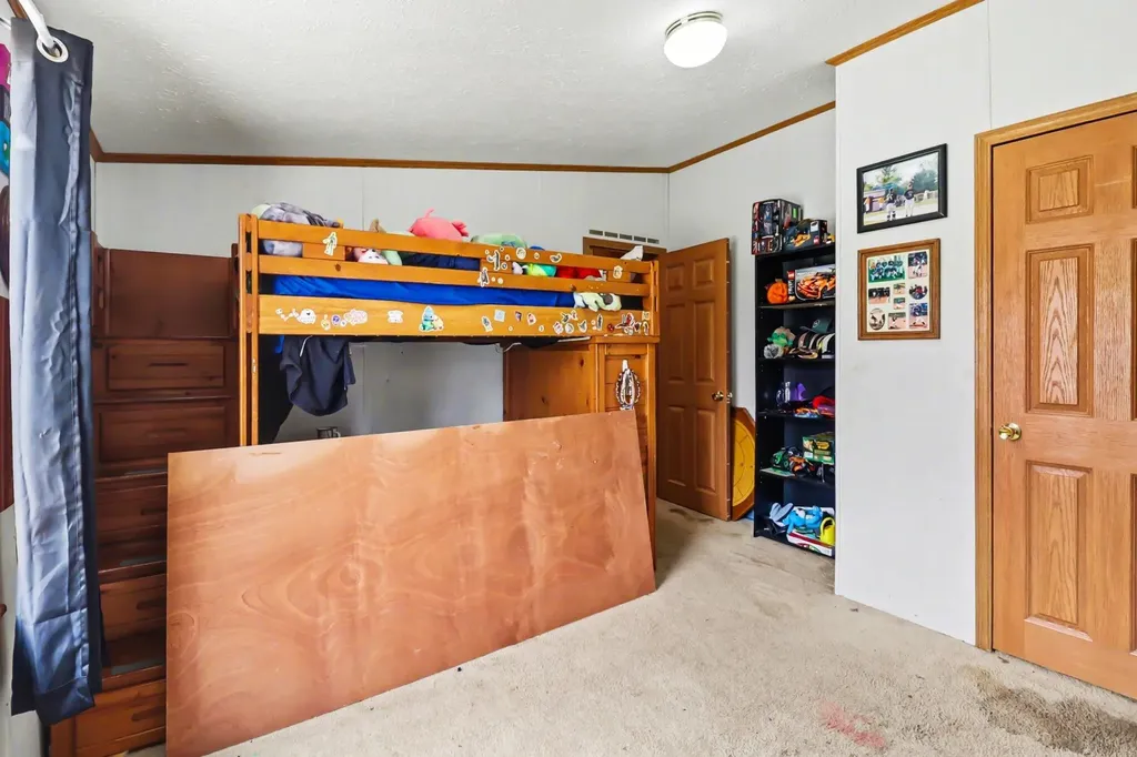 1723 W Warren Road Shelby Township MI 49455