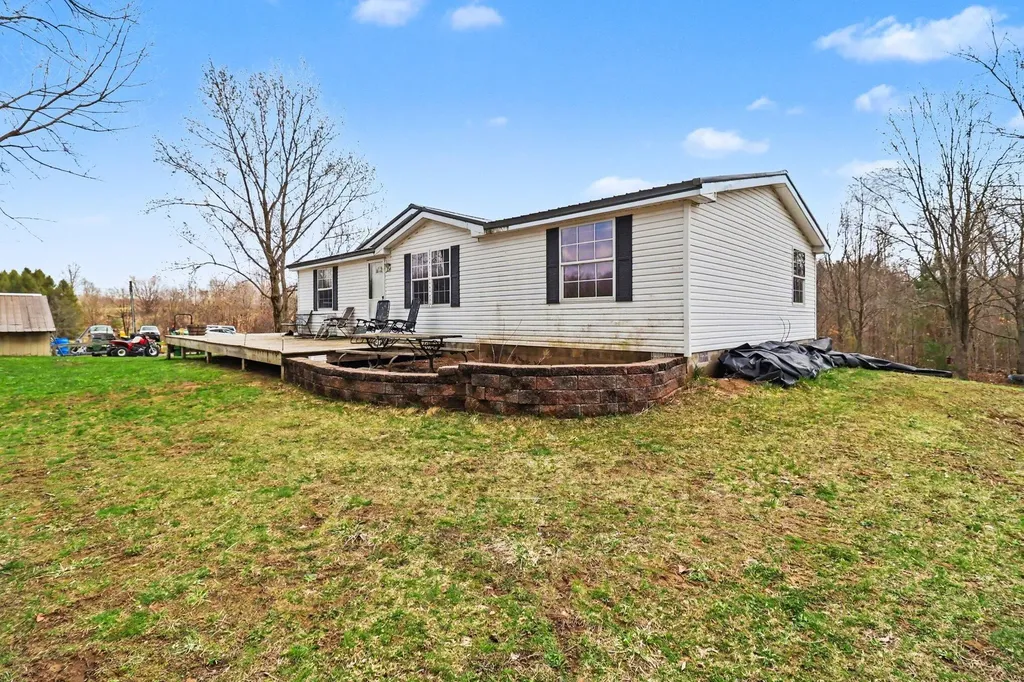1723 W Warren Road Shelby Township MI 49455