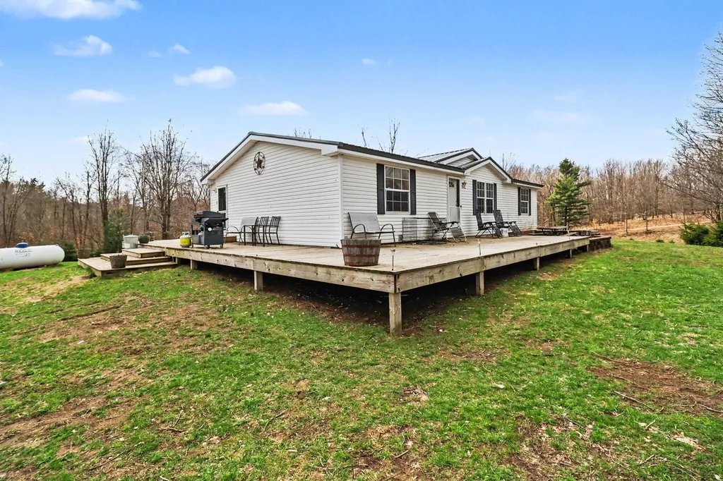 1723 W Warren Road Shelby Township MI 49455