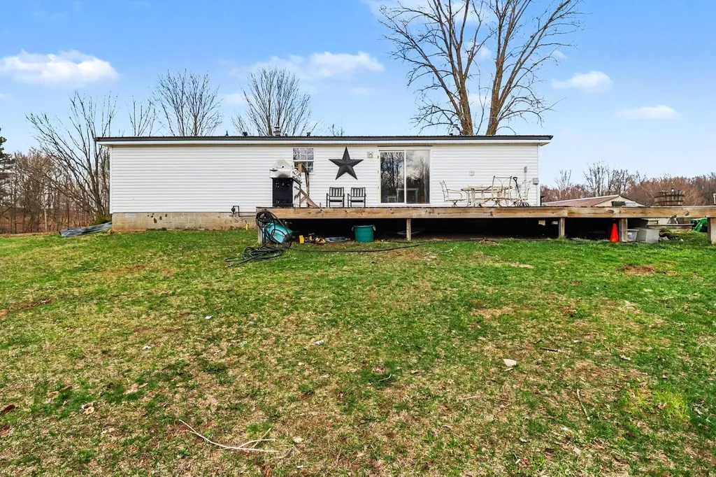 1723 W Warren Road Shelby Township MI 49455