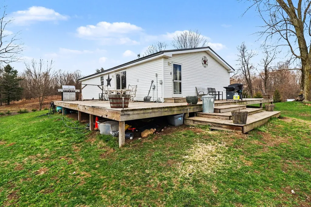 1723 W Warren Road Shelby Township MI 49455