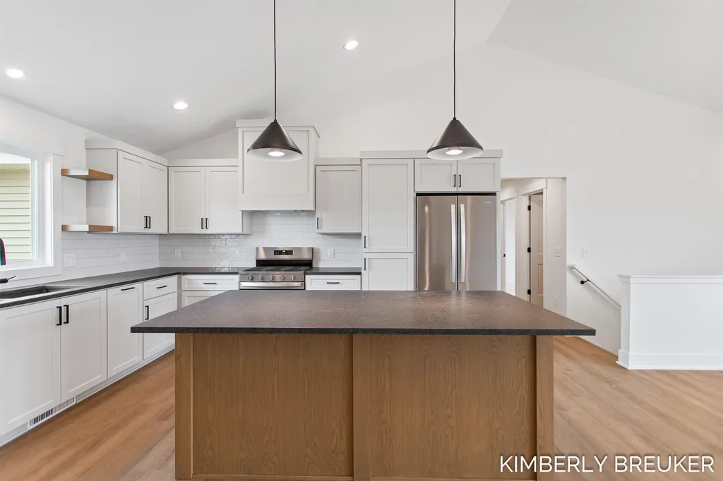 11782 Everett Avenue Allendale Charter Township MI 49401