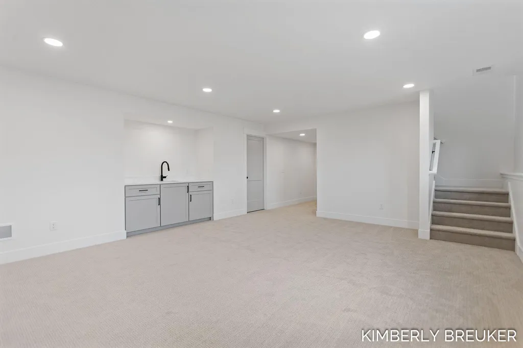 11782 Everett Avenue Allendale Charter Township MI 49401