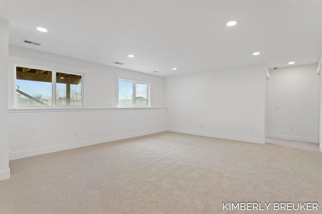 11782 Everett Avenue Allendale Charter Township MI 49401