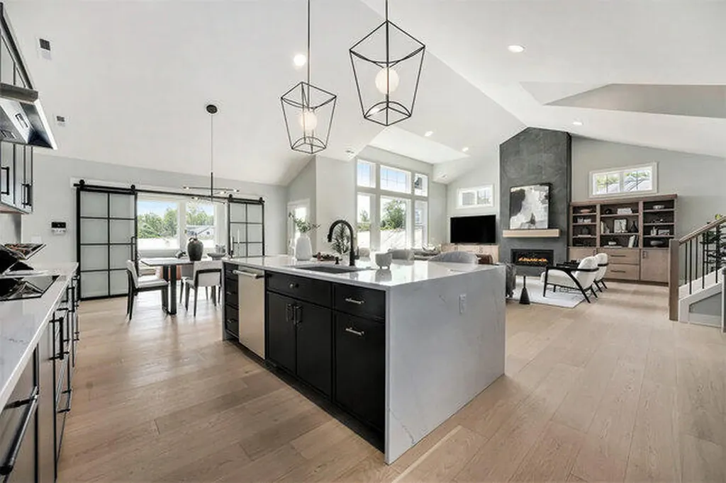 2284 Knapp Bluff Court NE Grand Rapids Charter Township MI 49525
