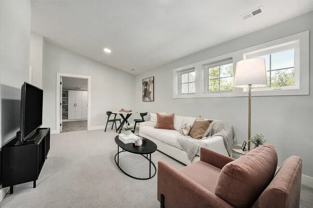 2284 Knapp Bluff Court NE Grand Rapids Charter Township MI 49525