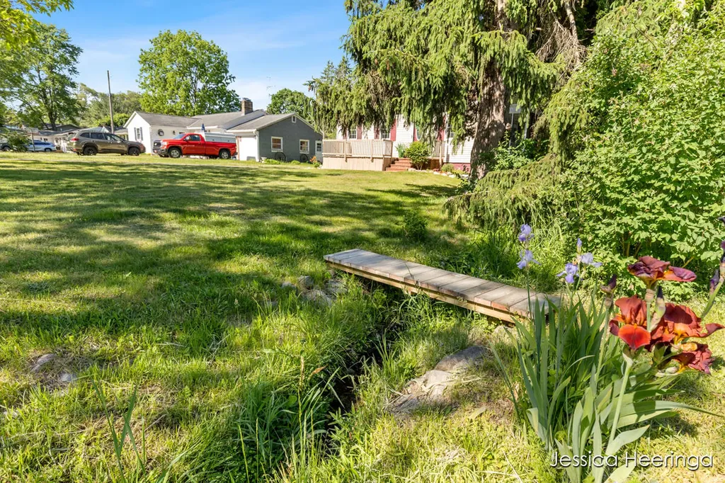 475 Northland Court NE Rockford City MI 49341