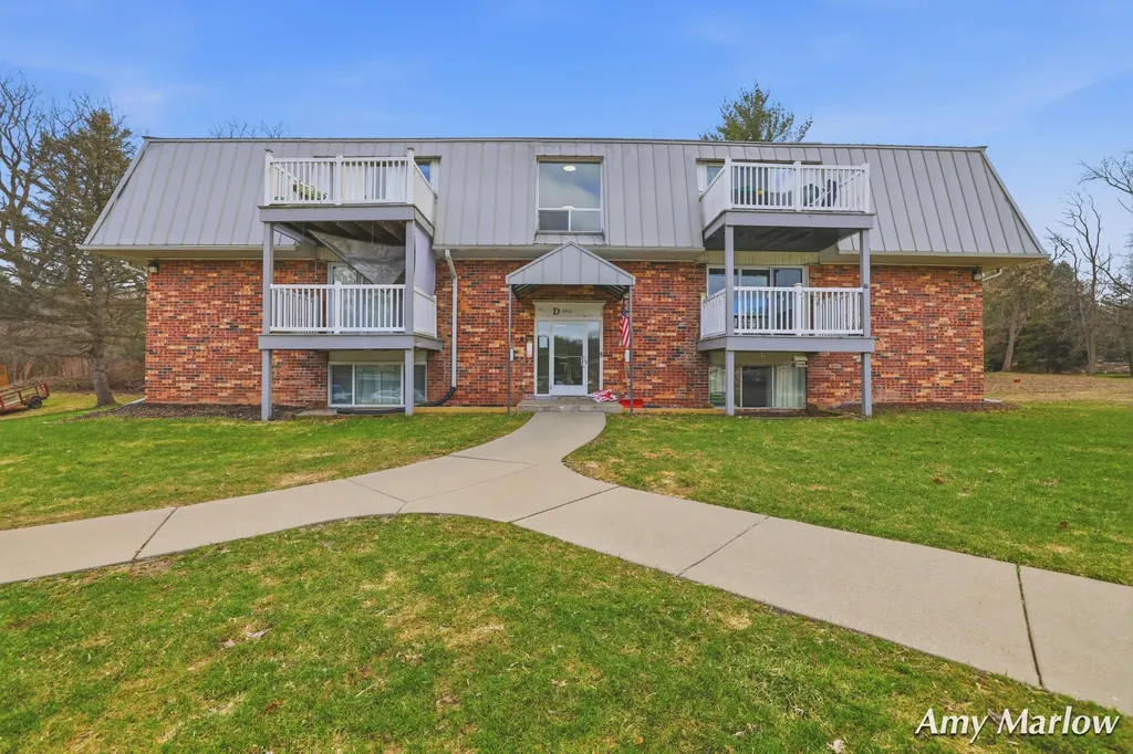 6716 Cascade Road SE Cascade Charter Township MI 49546