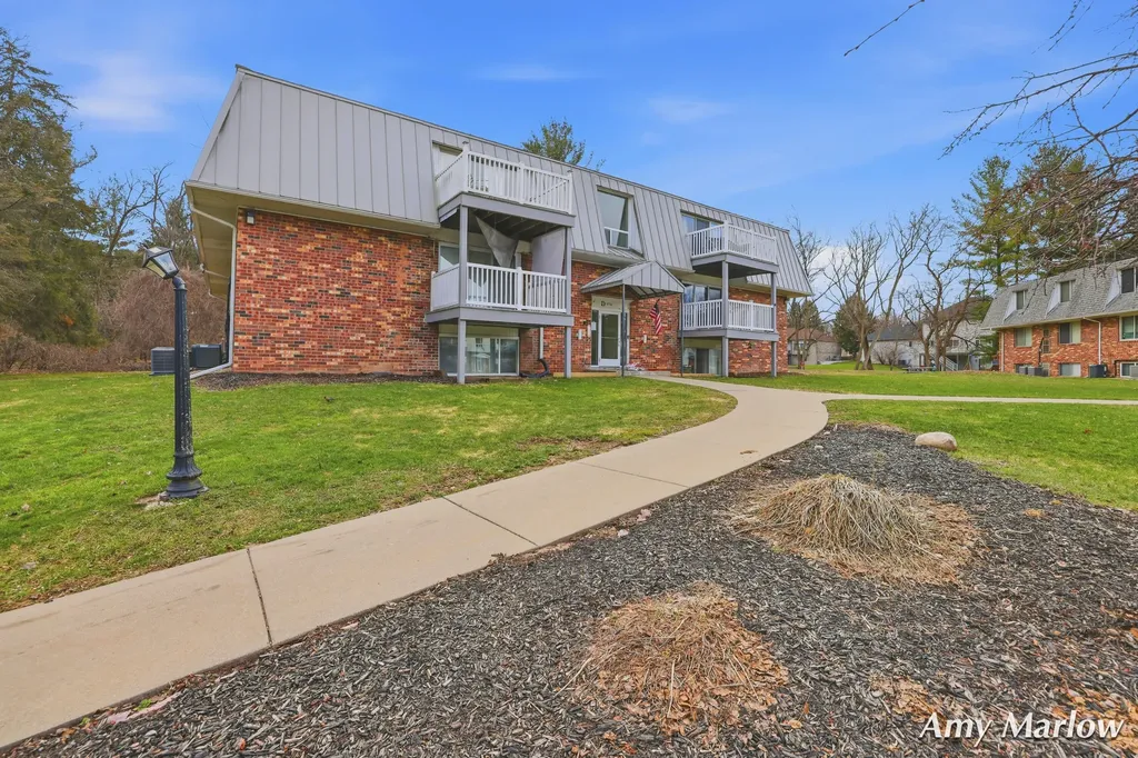 6716 Cascade Road SE Cascade Charter Township MI 49546