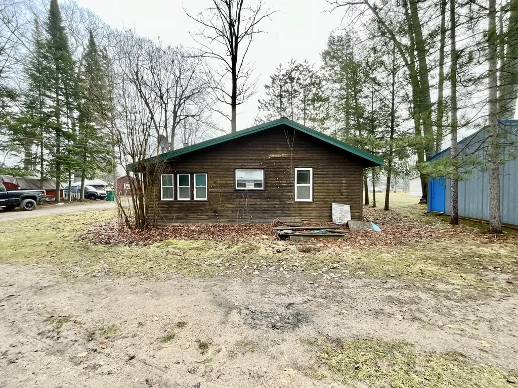 6384 Charleen Lane Garfield Township MI 48632