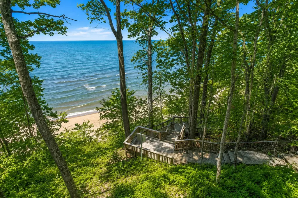 3048 Park Drive Unknown City MI 49406
