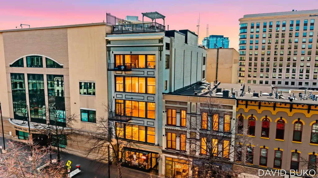 49 Monroe Center Street NW Grand Rapids City MI 49503