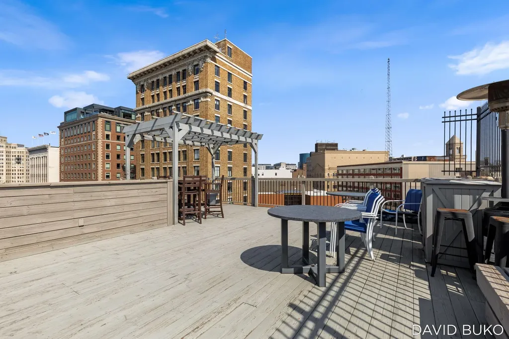 49 Monroe Center Street NW Grand Rapids City MI 49503