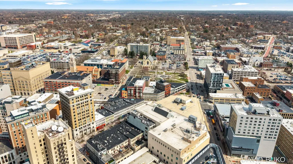 49 Monroe Center Street NW Grand Rapids City MI 49503
