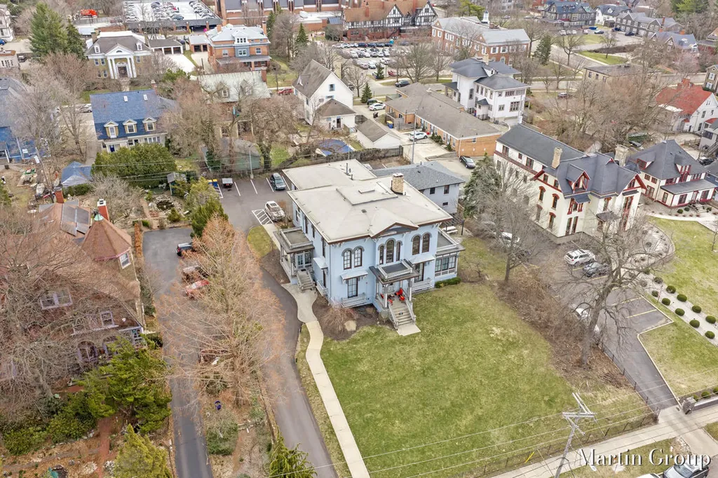 44 Lafayette Avenue NE Grand Rapids City MI 49503