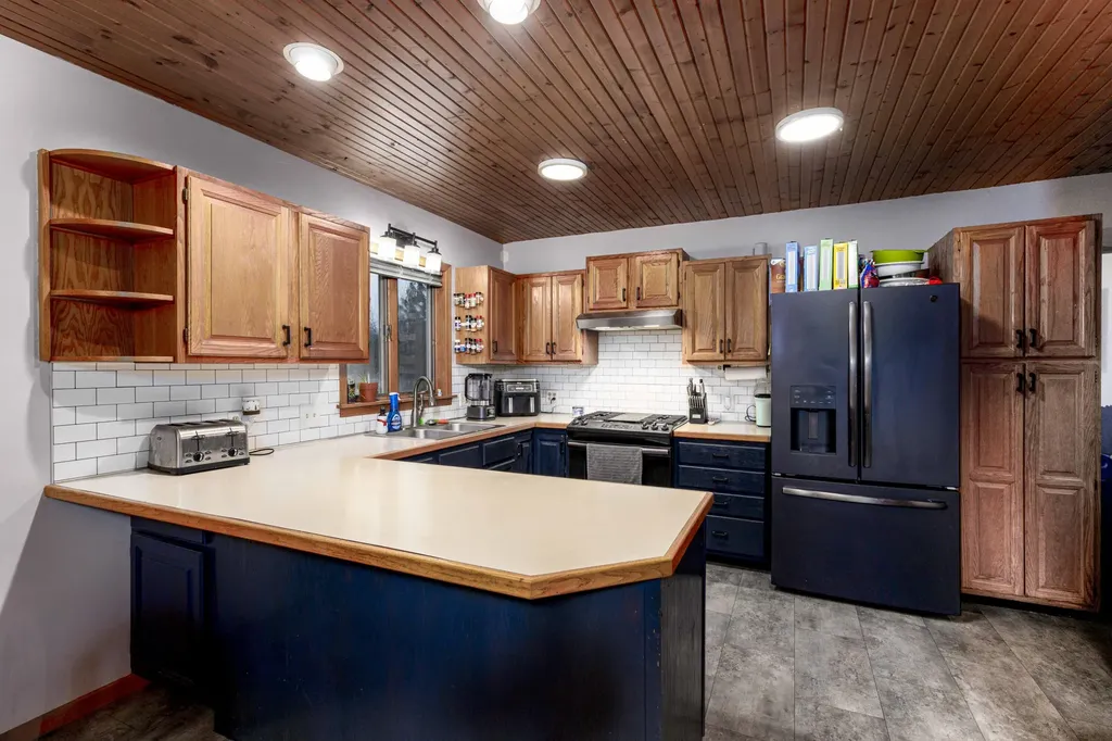 904 60th Street SE Gaines Charter Township MI 49508