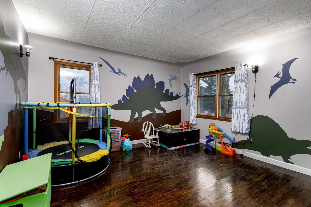 904 60th Street SE Gaines Charter Township MI 49508