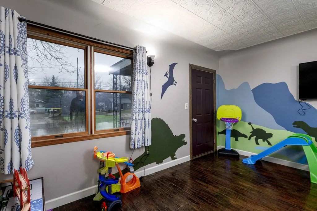 904 60th Street SE Gaines Charter Township MI 49508