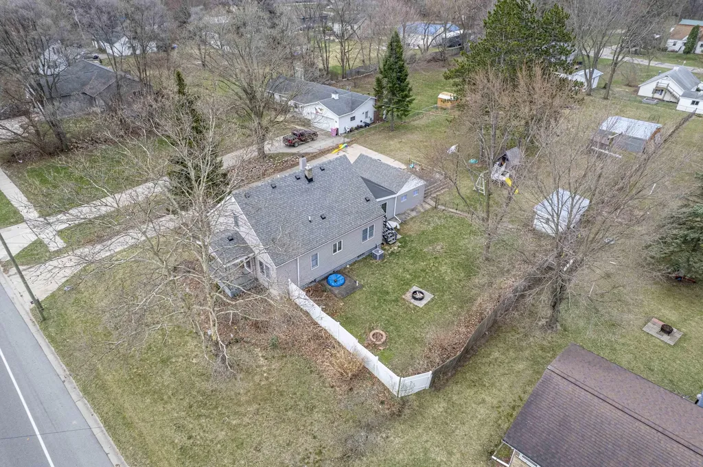 904 60th Street SE Gaines Charter Township MI 49508