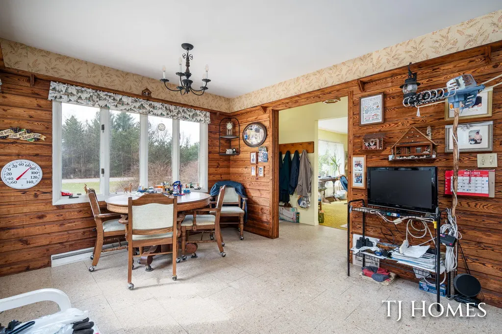 5818 E Sternberg Road Sullivan Township MI 49415