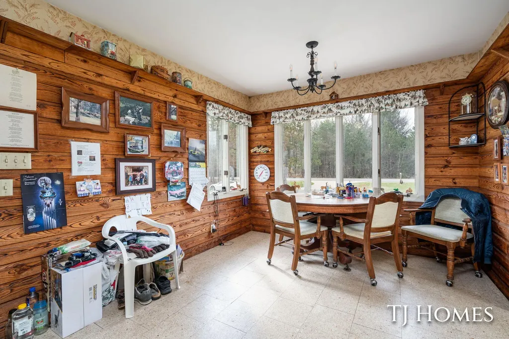 5818 E Sternberg Road Sullivan Township MI 49415