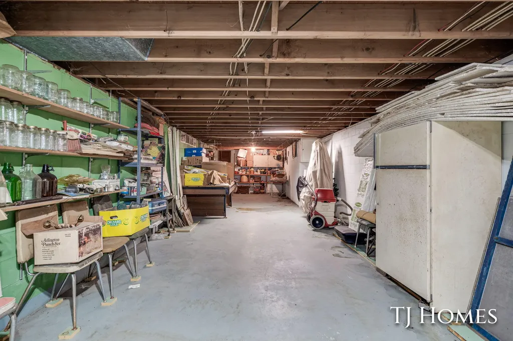 5818 E Sternberg Road Sullivan Township MI 49415