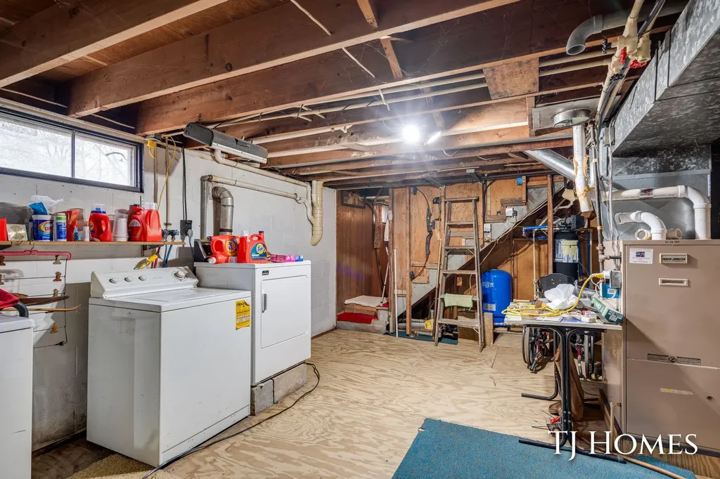 5818 E Sternberg Road Sullivan Township MI 49415