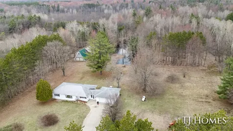 5818 E Sternberg Road Sullivan Township MI 49415