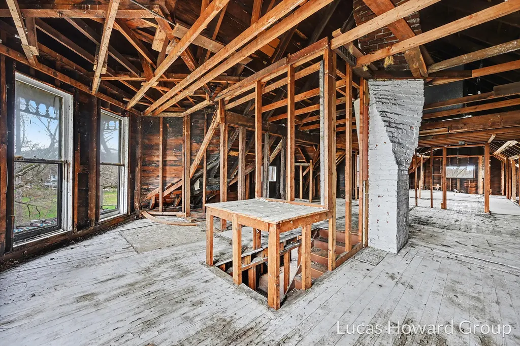 836 West North Street Kalamazoo City MI 49007