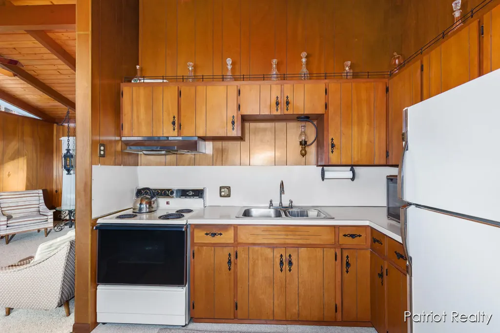 8995 Deer Point Drive Croton Township MI 49337