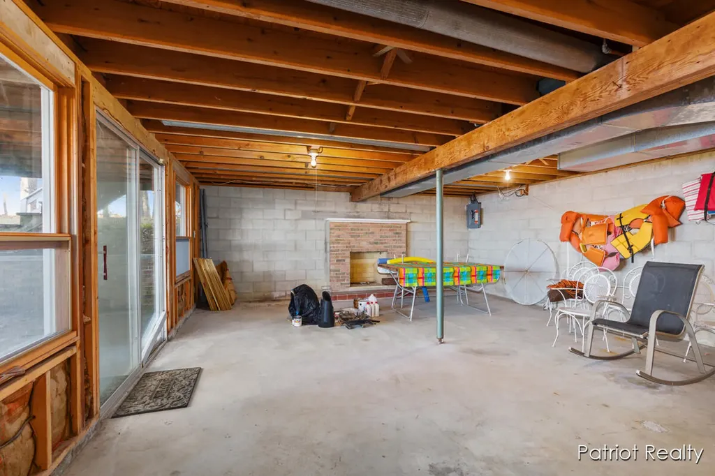 8995 Deer Point Drive Croton Township MI 49337