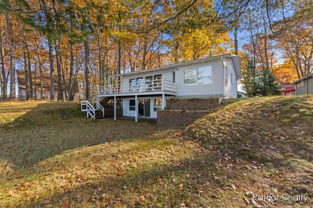 8995 Deer Point Drive Croton Township MI 49337
