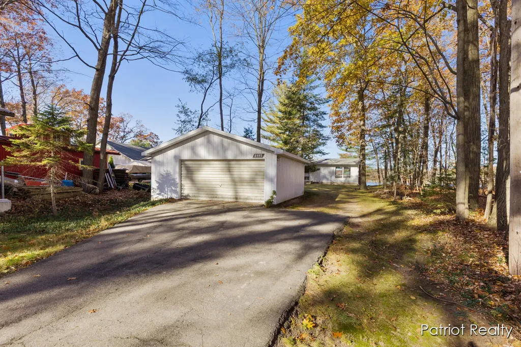 8995 Deer Point Drive Croton Township MI 49337