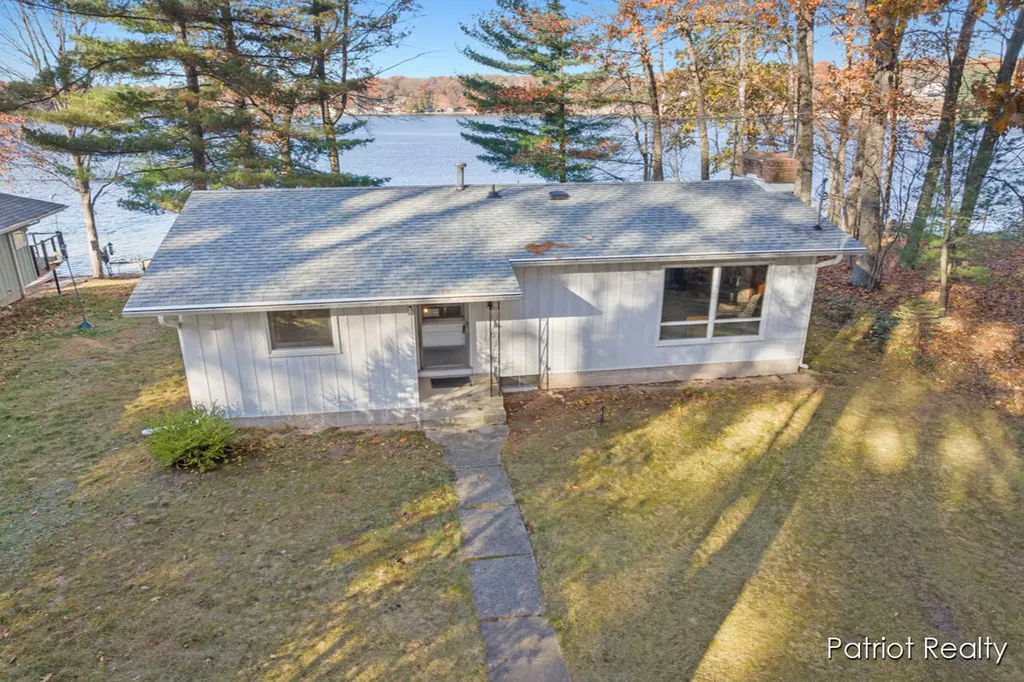8995 Deer Point Drive Croton Township MI 49337