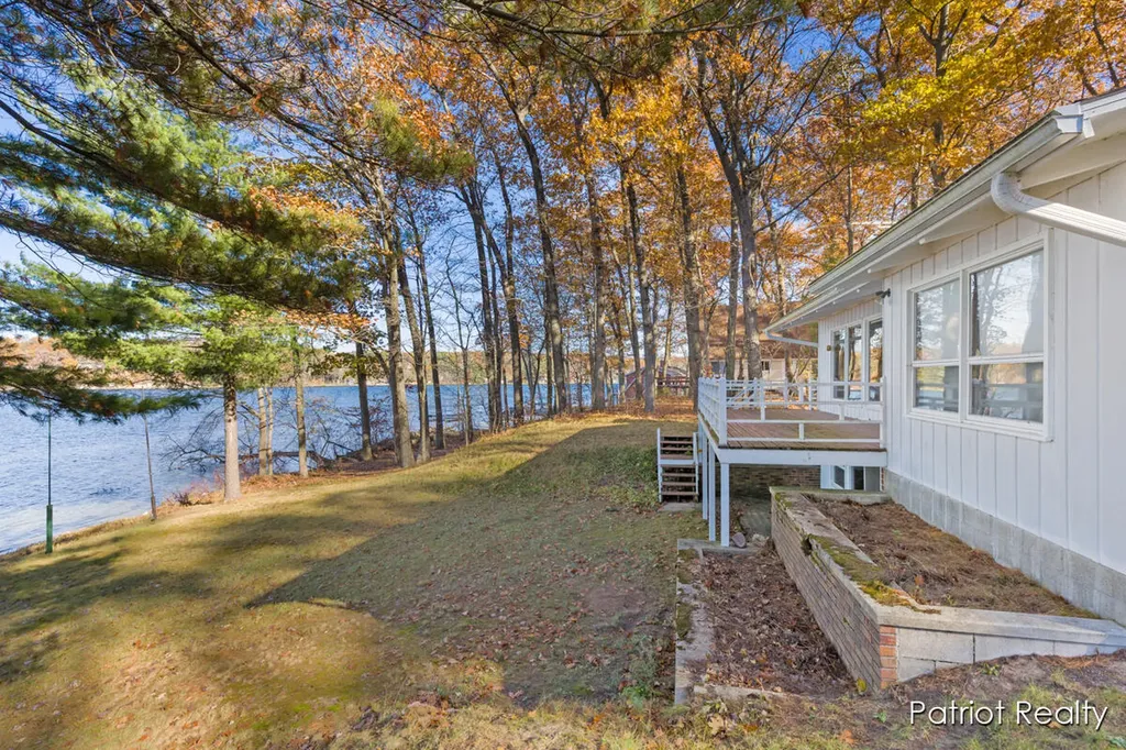 8995 Deer Point Drive Croton Township MI 49337