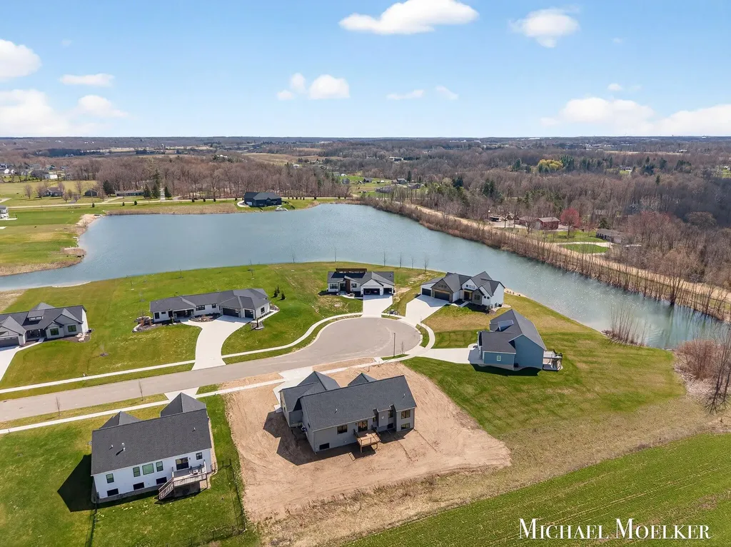12479 Nora Court Allendale Charter Township MI 49401