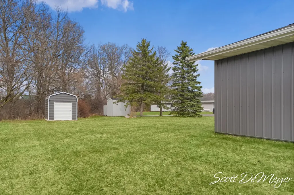 109 S Greenville West Drive Greenville City MI 48838