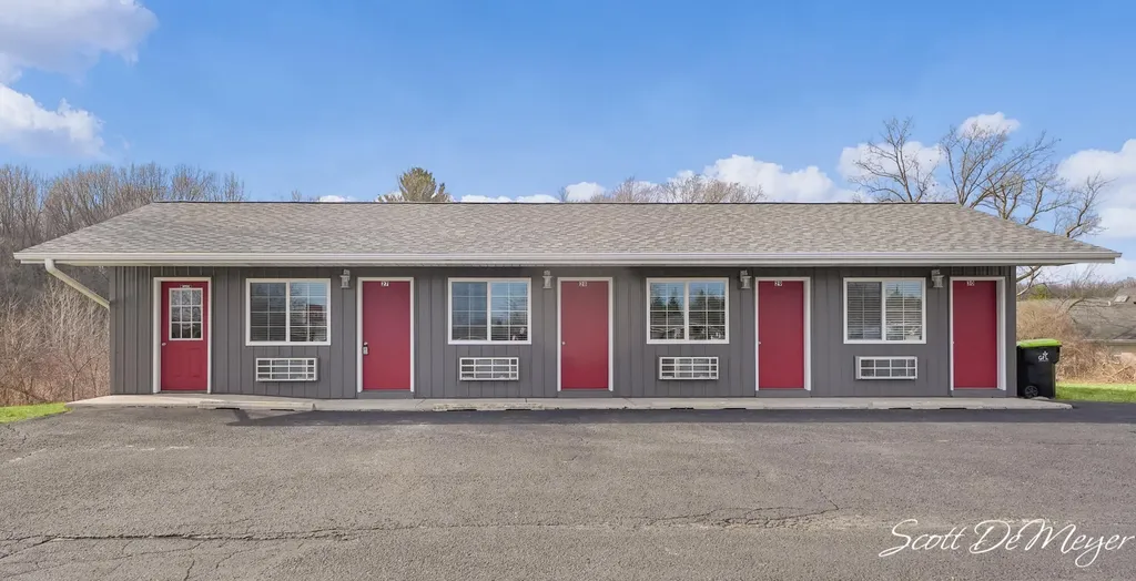 109 S Greenville West Drive Greenville City MI 48838