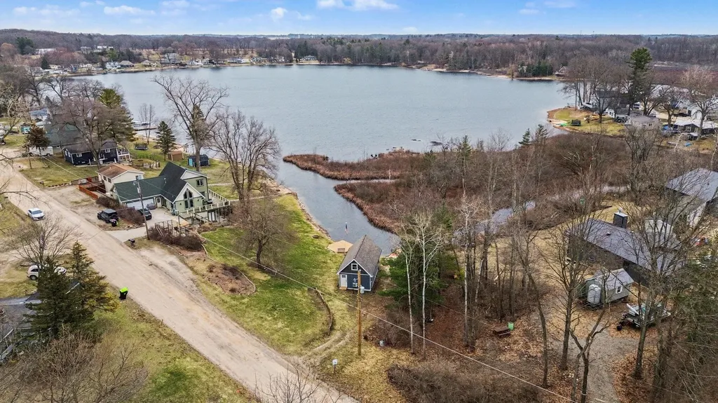 3783 Holiday Drive Montcalm Township MI 48838