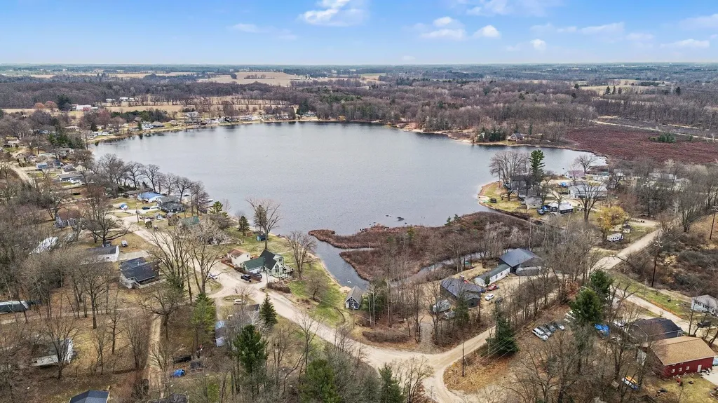 3783 Holiday Drive Montcalm Township MI 48838