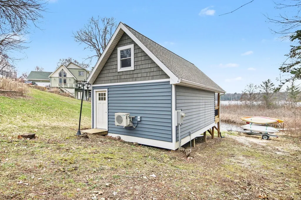 3783 Holiday Drive Montcalm Township MI 48838
