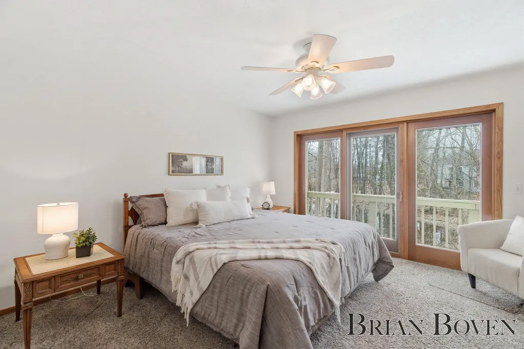6957 Pinehurst Lane NE Cannon Township MI 49341