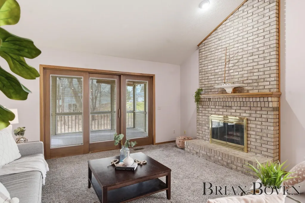6957 Pinehurst Lane NE Cannon Township MI 49341