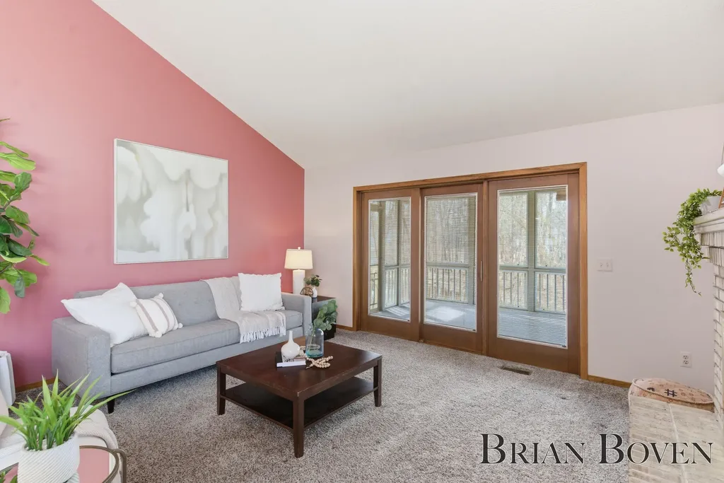 6957 Pinehurst Lane NE Cannon Township MI 49341