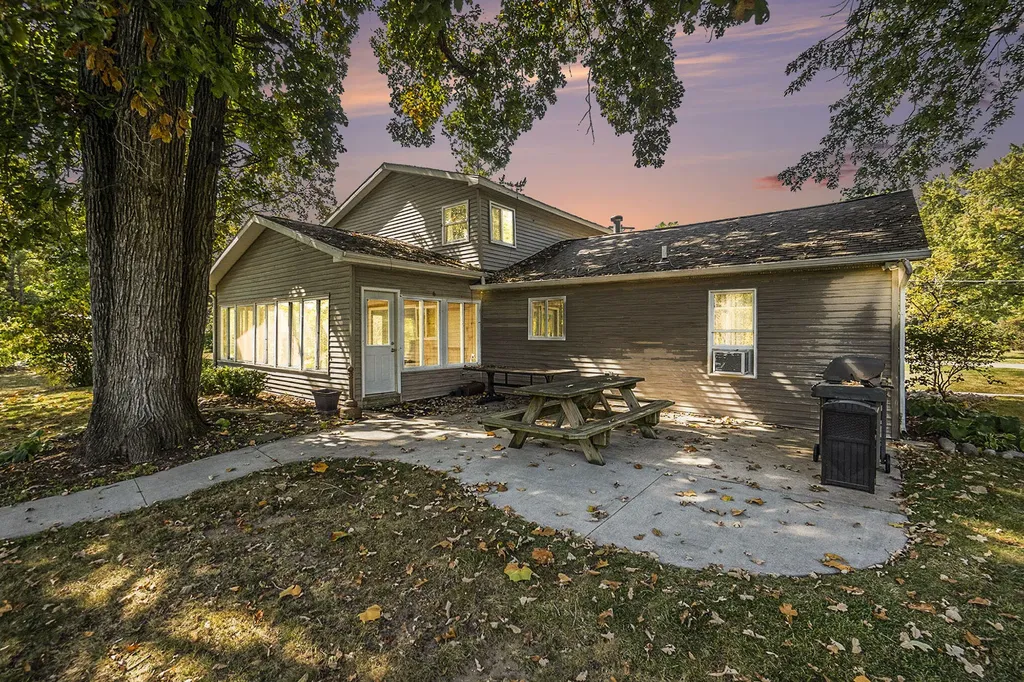 7842 Main Street Brooks Township MI 49337