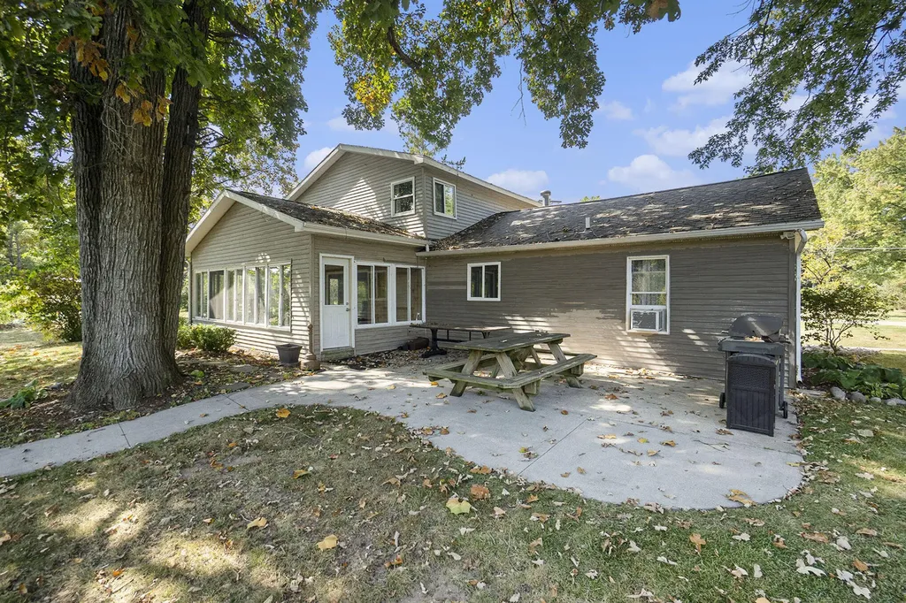 7842 Main Street Brooks Township MI 49337