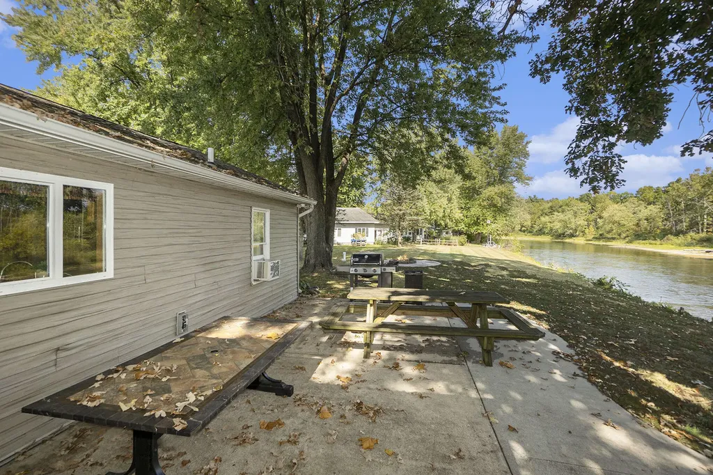 7842 Main Street Brooks Township MI 49337