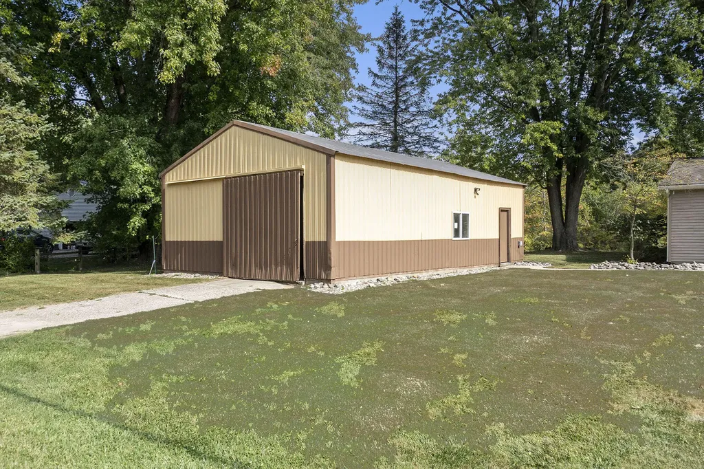 7842 Main Street Brooks Township MI 49337