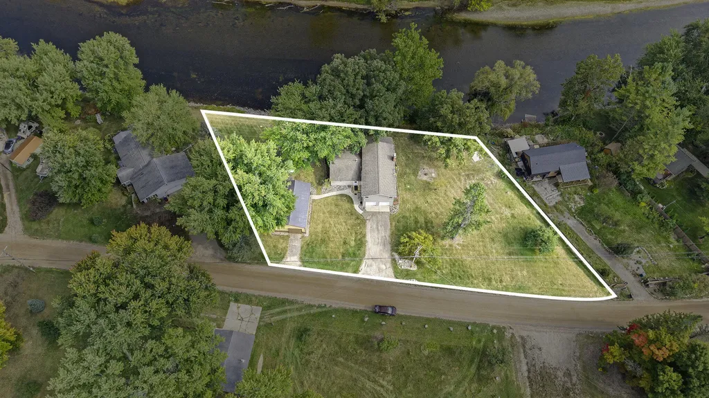 7842 Main Street Brooks Township MI 49337